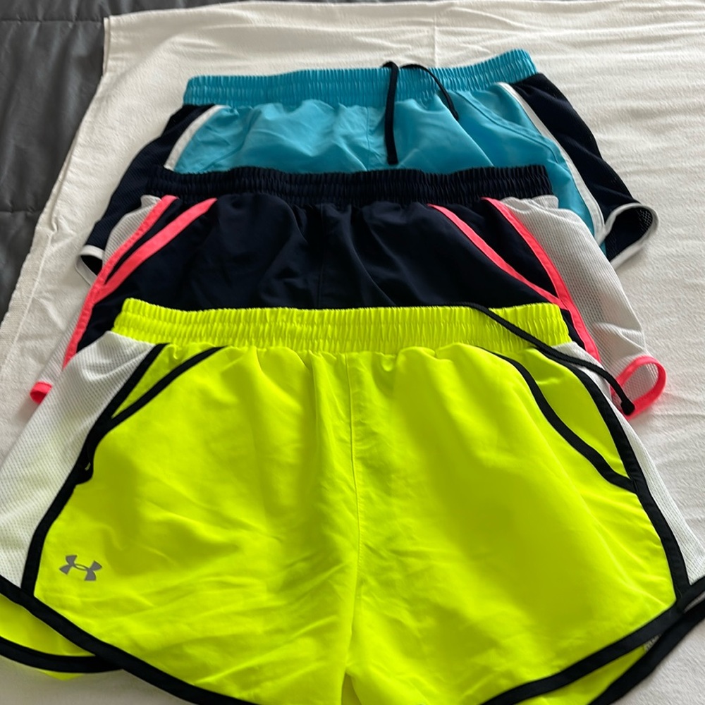Bundle of under Armour 3 inch inseam, All size S